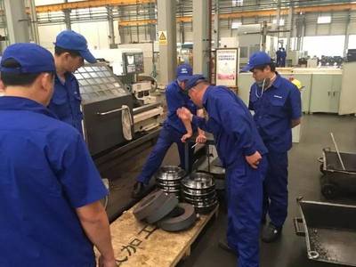 【公司新闻】铁建装备制造总厂机加工分厂开展安全生产月教育活动